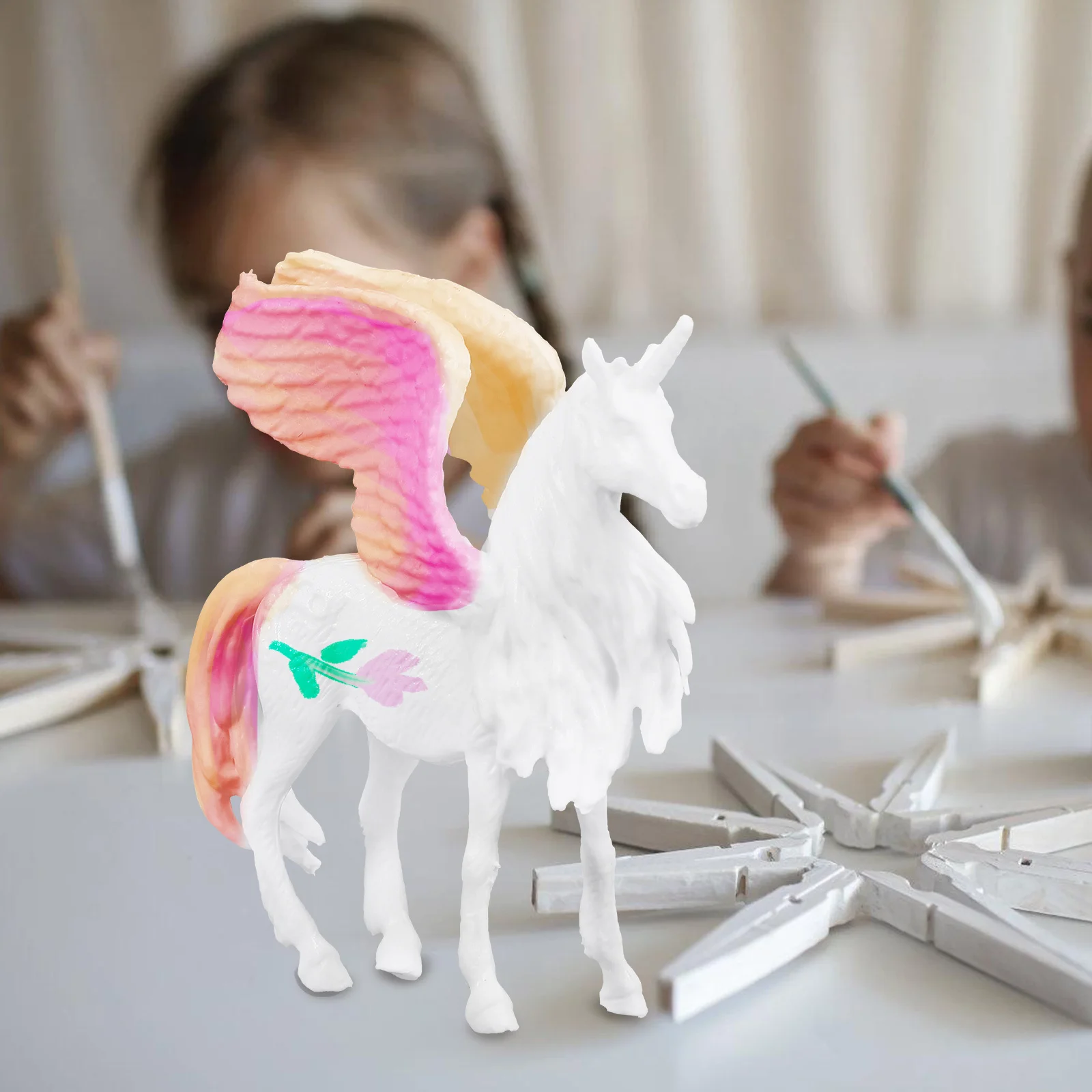 

4Pcs Mini DIY Coloring Unicorn Statue Painting Kids Doodle Craft Activity Set for Children Unfinished White Animal Creative Art