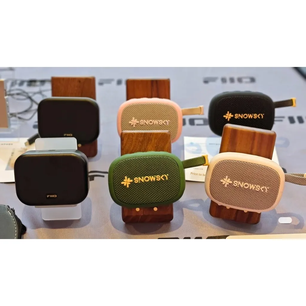 مكبر صوت بلوتوث محمول في أي مكان من FiiO SnowSky يتيح لك على استمتع بالموسيقى الرائعة في أي وقت وفي أي مكان