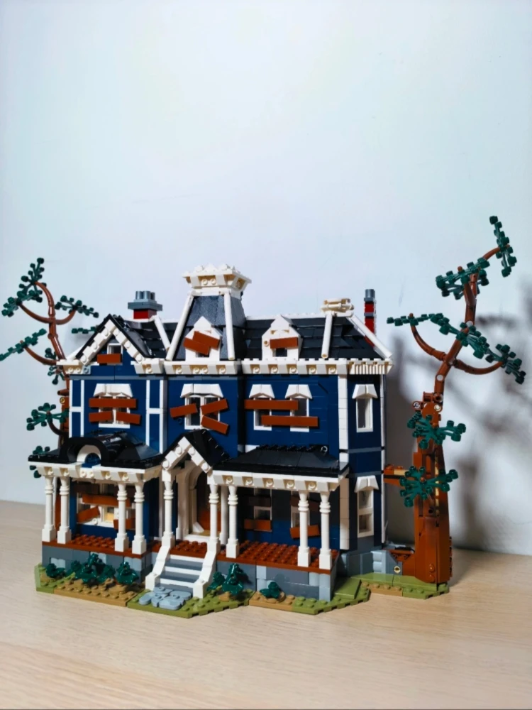 

2026 New In Stock Haunted House Block Compatible with 11370 Clear House Block Building Set 2593 Pieces Birthday Toy Gift