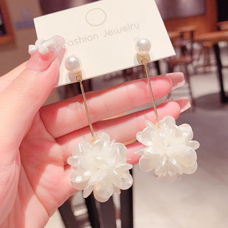 2PC Women\'s Fashion Trend DIY Pearl Petal Ball Earrings Outdoor Travel Carnival Banquet Party Holiday Dressing Gifts