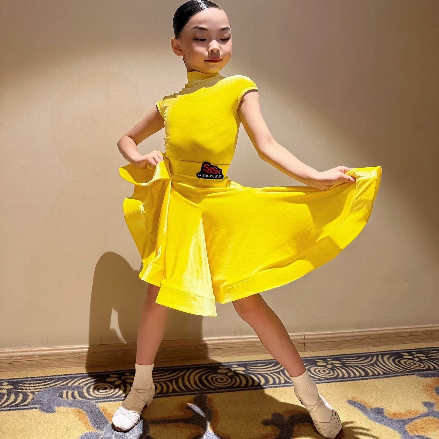 

Children Latin Dance Performance Dress For Girls Yellow Velvet Tops Split Skirts Suit Chacha Rumba Tango Kids Latin Wear DN18935
