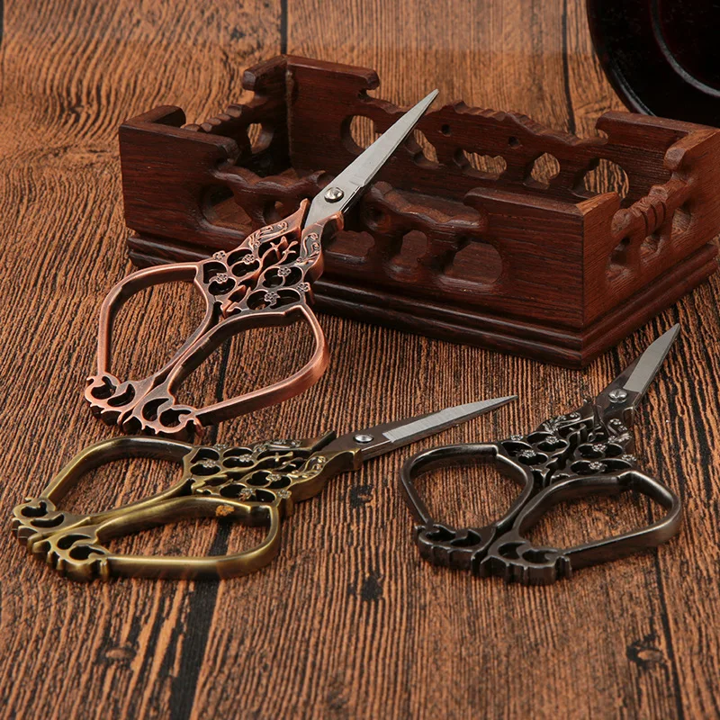 Antique Small Embroidery Scissors Retro Cross Stitch Vintage Scissor For DIY Sewing Thread Cutting Fabric Needlework - view 4