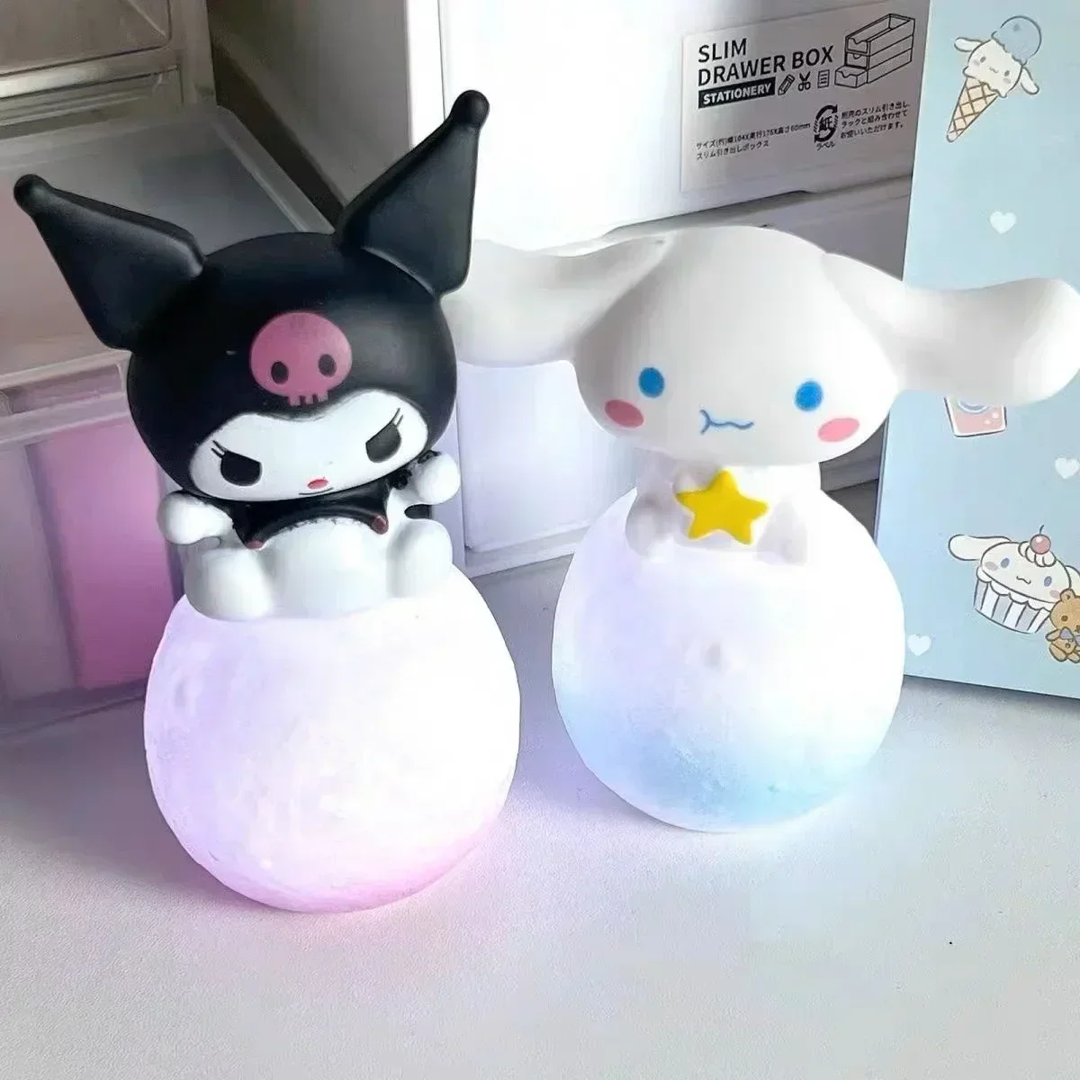 Miniso Hello Kitty Night Light Luminous ของเล่นเด็กโคมไฟข้างเตียงอะนิเมะการ์ตูน Kuromi Cinnamoroll เด็กน่ารักของขวัญ