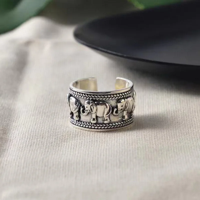Retro Elephant Wide Ring Dla Kobiet Mężczyzn Srebrny Kolor Vintage Etniczny Styl Otwarty Pierścień Punk Gothic Akcesoria Designerska Biżuteria Prezent