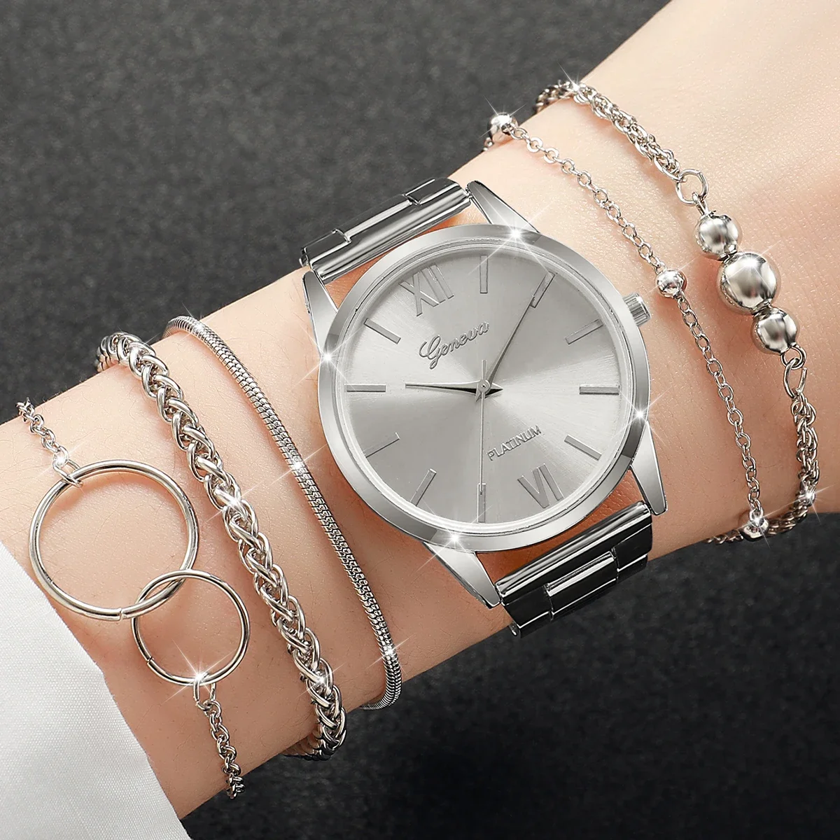 AAA6 Pçs/set Moda Roma Dial Mulheres Relógio de Quartzo Banda de Liga de Prata Feminino Relógios de Pulso Pulseiras Conjunto