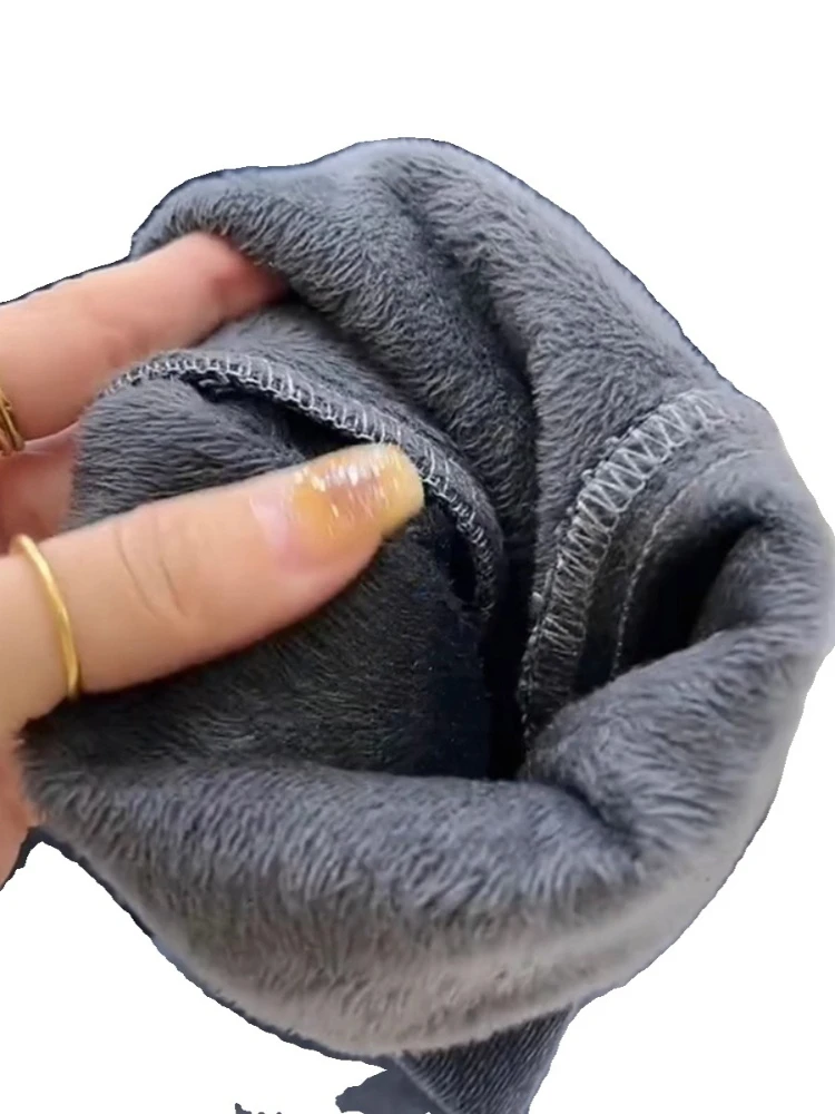 กางเกงยีนส์เอวสูงทรงหลวมสไตล์ลำลองสำหรับผู้หญิง ดีไซน์ทันสมัย คอลเลคชั่นใหม่ ฤดูใบไม้ร่วงและฤดูหนาว ปี 2025 ช่วยให้ดูผอมเพรียวตามเทรนด์แฟชั่น