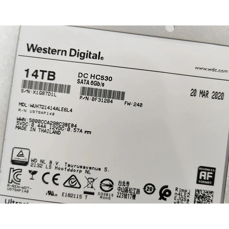 /14T SATA HDD HC530 WUH721414ALE6L4 Desktop