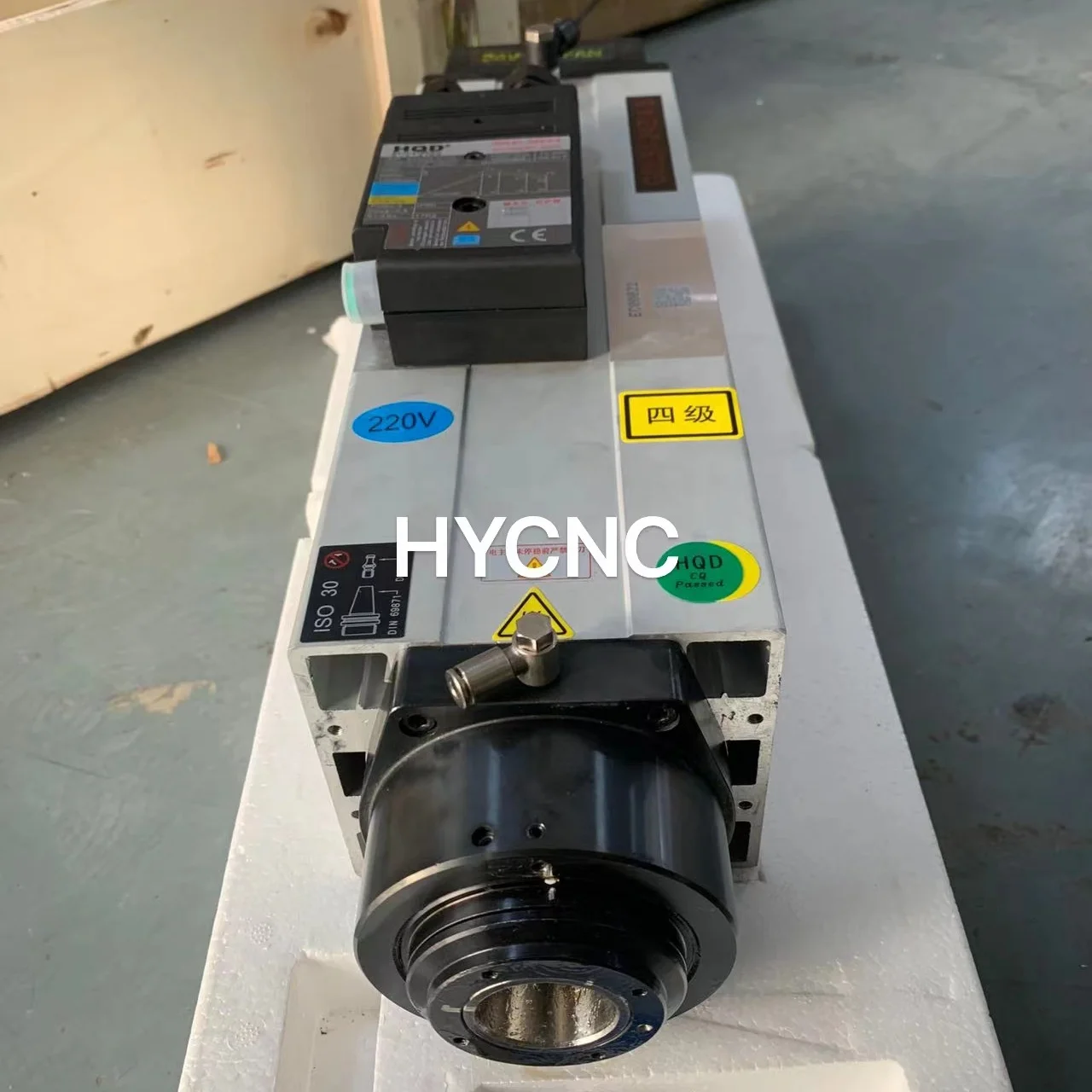 4.5 Kw Atc Spindle Iso30 Motor Bt30 4.5kw 230v تبريد الهواء Gdl51-30-24z/4.5 Kw Hqd Cnc راوتر باستخدام