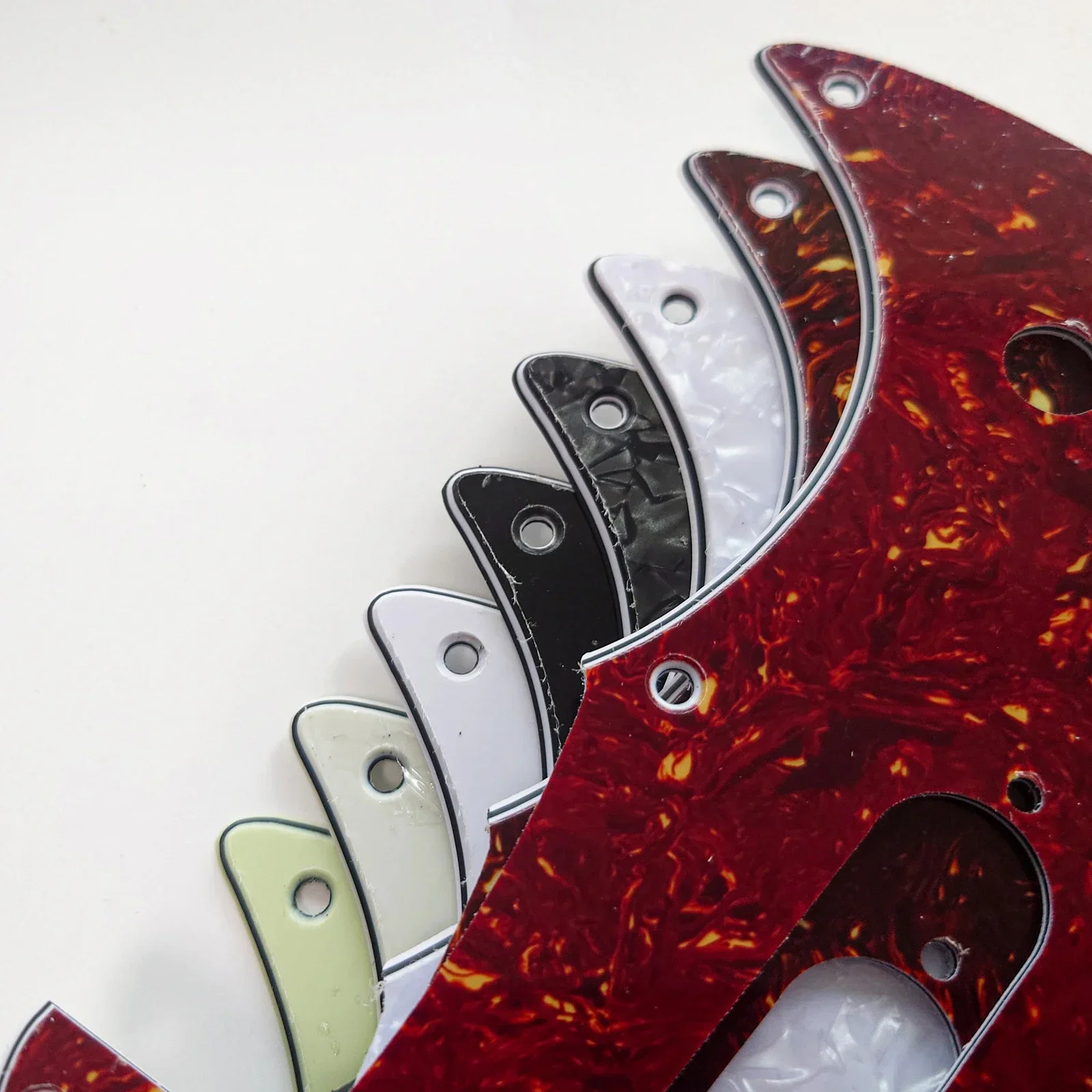 Guitar Pickguard For US Mustang Classic Series Style Guitar Pickguard, SS Single Coil Scratch Plate, Guitar Replacement Parts