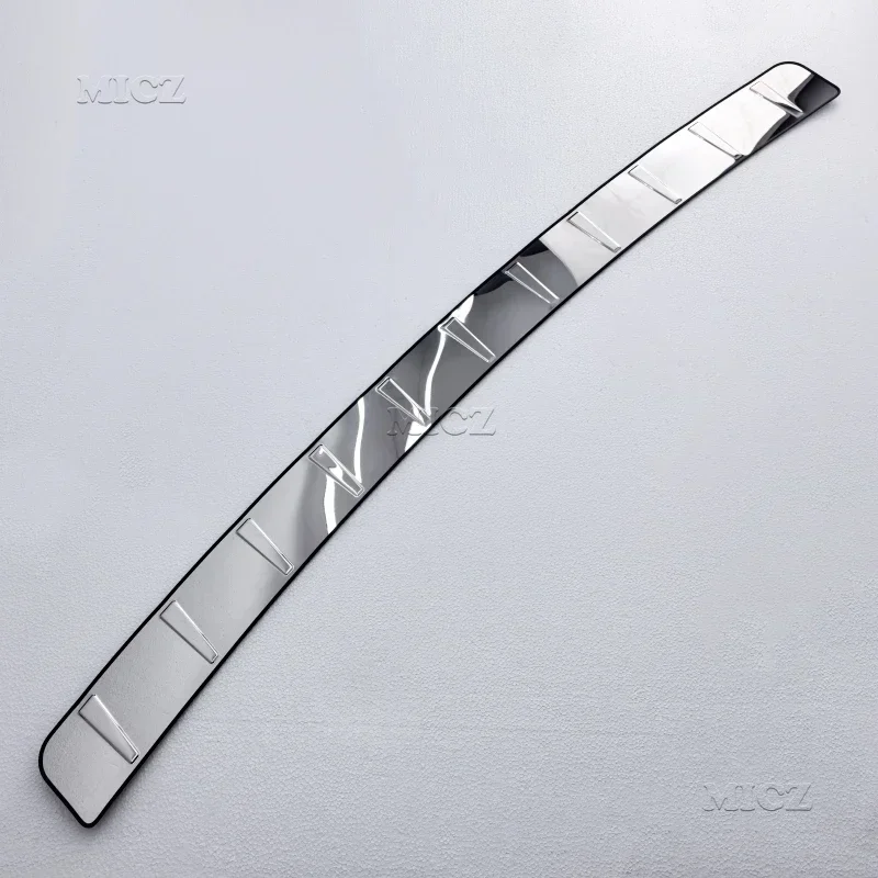 For Volvo XC60 Car Styling Stainless Steel Rear Bumper Protector Sill Trunk Rear Guard Tread Plate Trim 2018 2019-2022 2023 2024