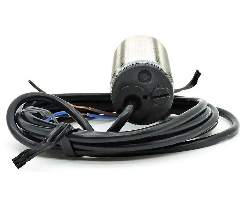 العلامة التجارية الجديدة الأصلية سلسلة XSA-V11801 مفتاح القرب الاستقرائي XSA-V11373 سرعة المعدن XSA-V12373 12-48VDC XSA-V12801