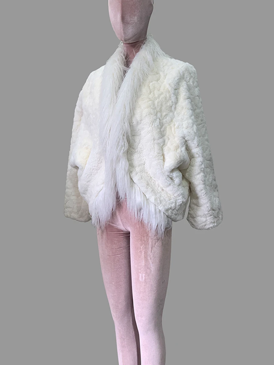 Nerazzurri Autumn Winter Warm Shaggy Bat Sleeved Faux Fur Coat Women with Faux Fur Trim Loose Fluffy Cardigan Jacket 2026