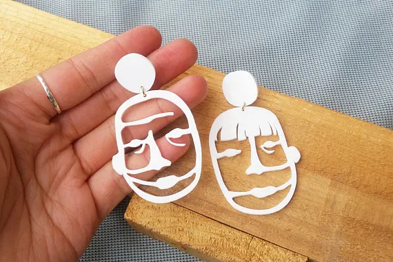 YAOLOGE New Discoloration Moon Human Face Hand Flower Geometric  Acrylic Earrings for Women Girls серьги des boucles d\'oreilles