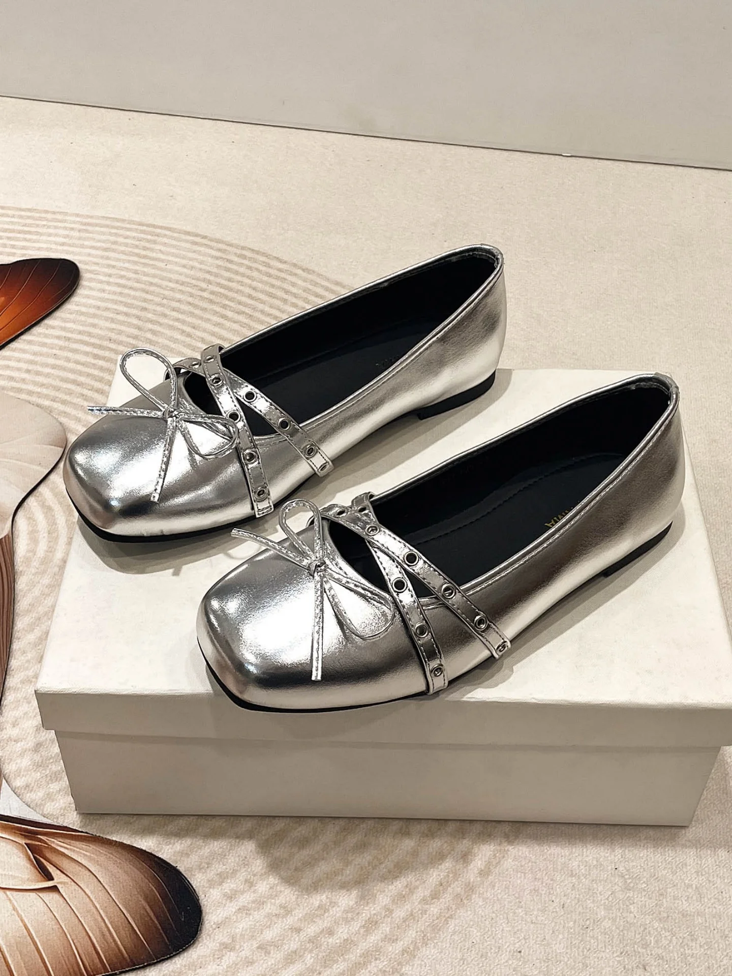 silver-flat-mary-jane-shoes-women's-knot-square-head-ballet-slip-on-shoes-wide-foot-big-size-foot-fashion-single-shoes
