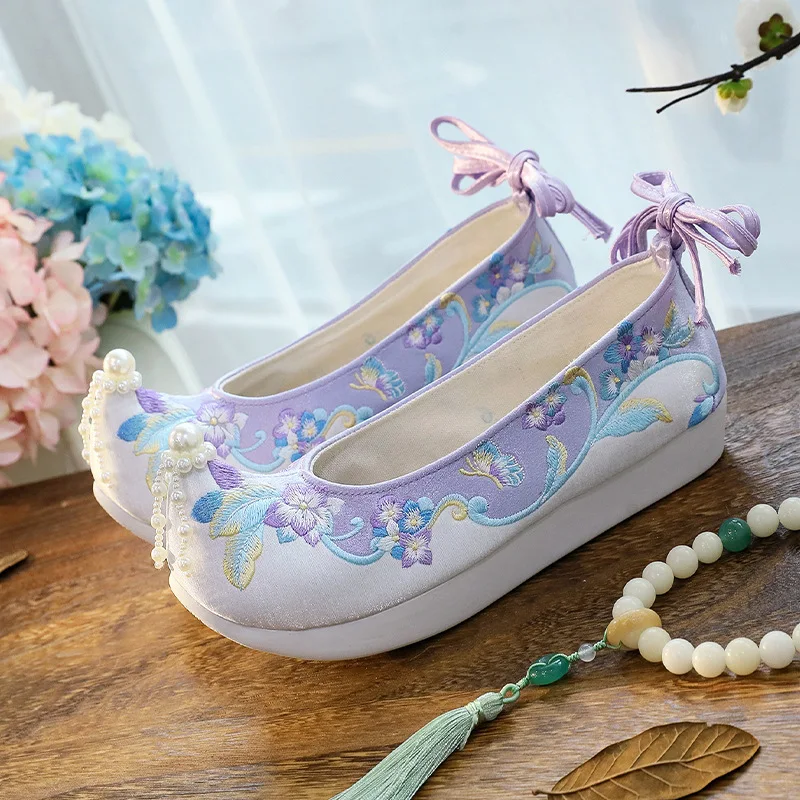 2026 Women's Chinese Floral Embroidery Hanfu Shoes Wedge Heel Pearls Tassel Purple/Pink/Green Autumn Traditional Footwear Q-929