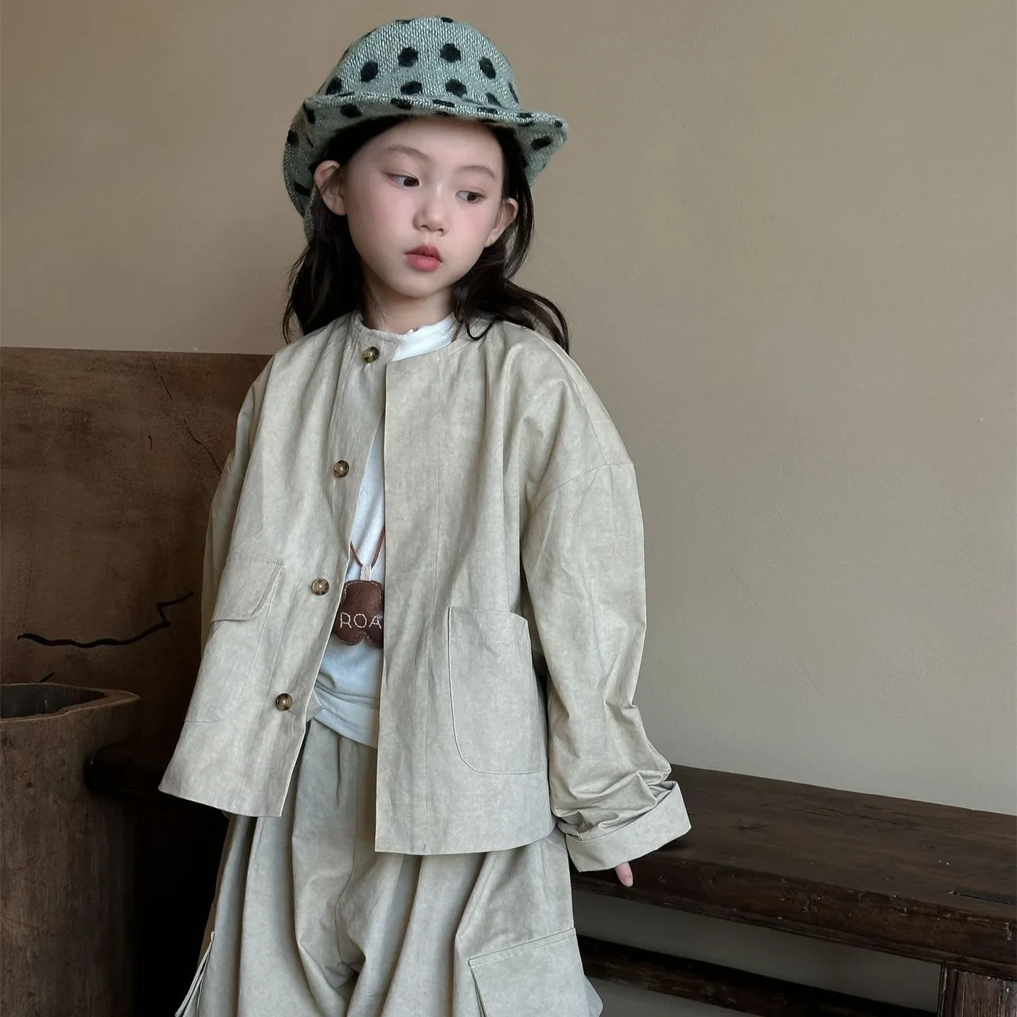 

Костюм для девочек, Новинка осени 2024, детская одежда, однотонный свободный костюм-карго в Корейском стиле для маленьких девочек, комплект из двух предметов, повседневный Простой повседневный