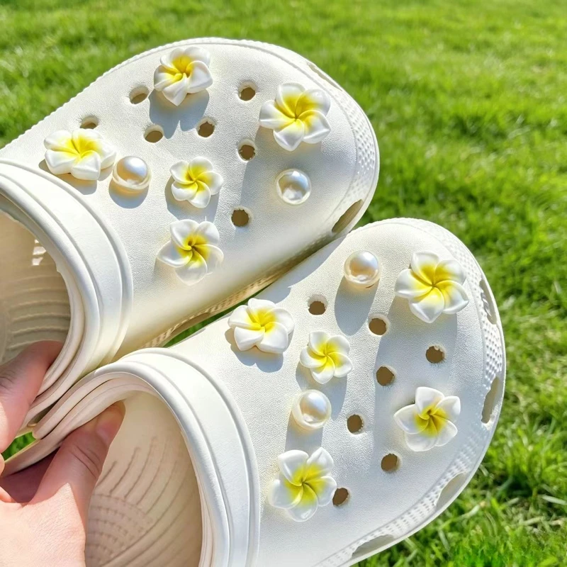 Hot Sales Fashion Shoe Charms for Creative Pearl Egg Flower Clogs Shoe Buckle Cute Shoe Accessories Decoration for Girls Gift