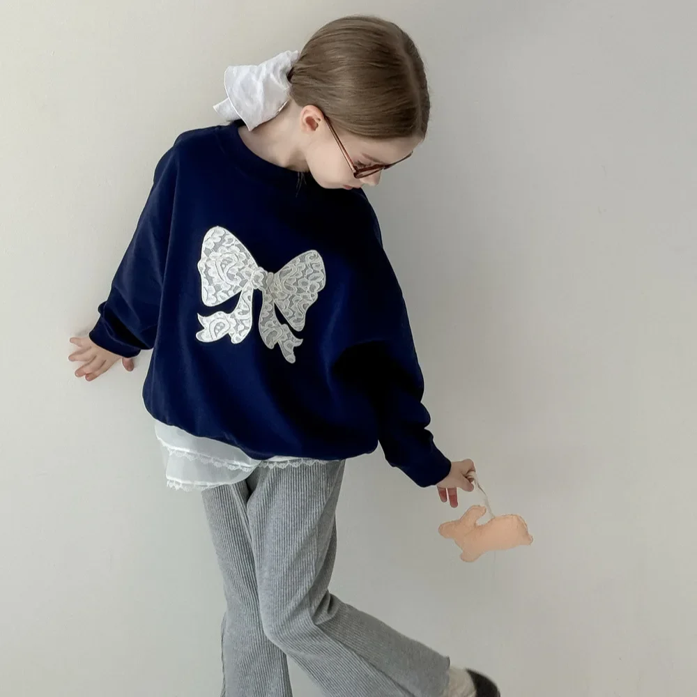 

Girls Hoodie 2024 Autumn New Childrens Clothes Girls Baby Foreign Style Navy Blue Bow Embroidered Hoodie Casual Simple Daily