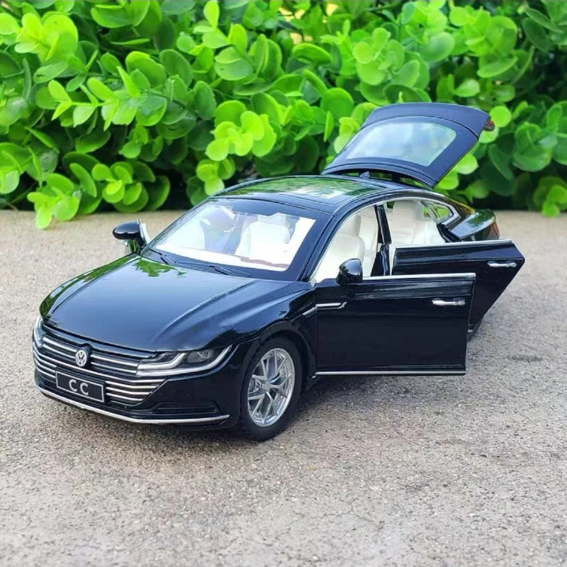 1: 32 Volkswagen CC พร้อมโมเดลรถโลหะผสมเสียงและแสง ของเล่นเด็กของสะสมระดับไฮเอนด์ที่สมจริง