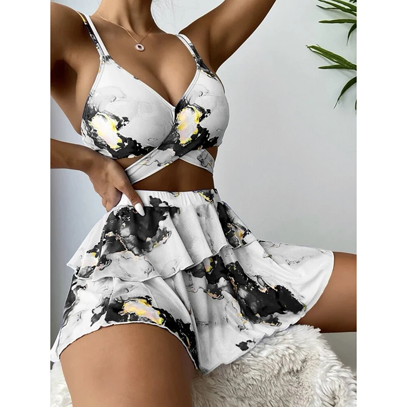 Conjunto de Bikini Sexy de verano para mujer, falda para la playa estampada con estilo, traje de baño elegante de tres piezas, traje de baño para vacaciones y resort