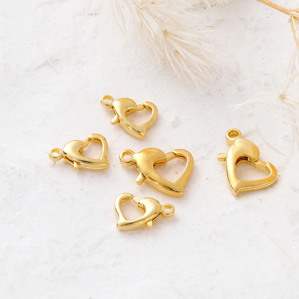 10 Stück 18 Karat vergoldete Liebesherz Messing Karabinerverschlüsse Verbindungsklauenhaken für DIY Halskette Armband Schmuckherstellung – Detail 2
