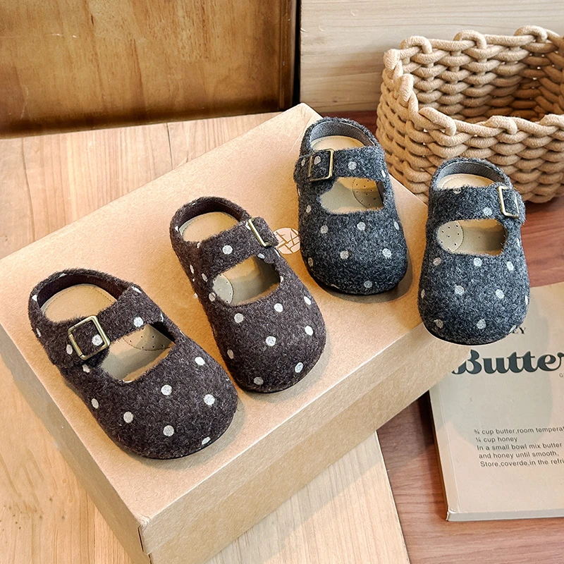 Girls Slippers Sweet Polka Dots Outdoors Kids Casual Flat Shoes Round Toes 2026 Winter New Children Fashion Slippers Soft
