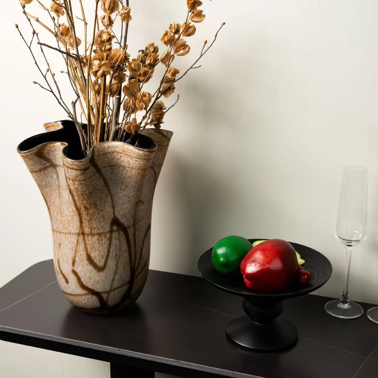 New Chinese light luxury irregular hand pinch buckle special-shaped glazed vase model room living room hotel restaurant entrance