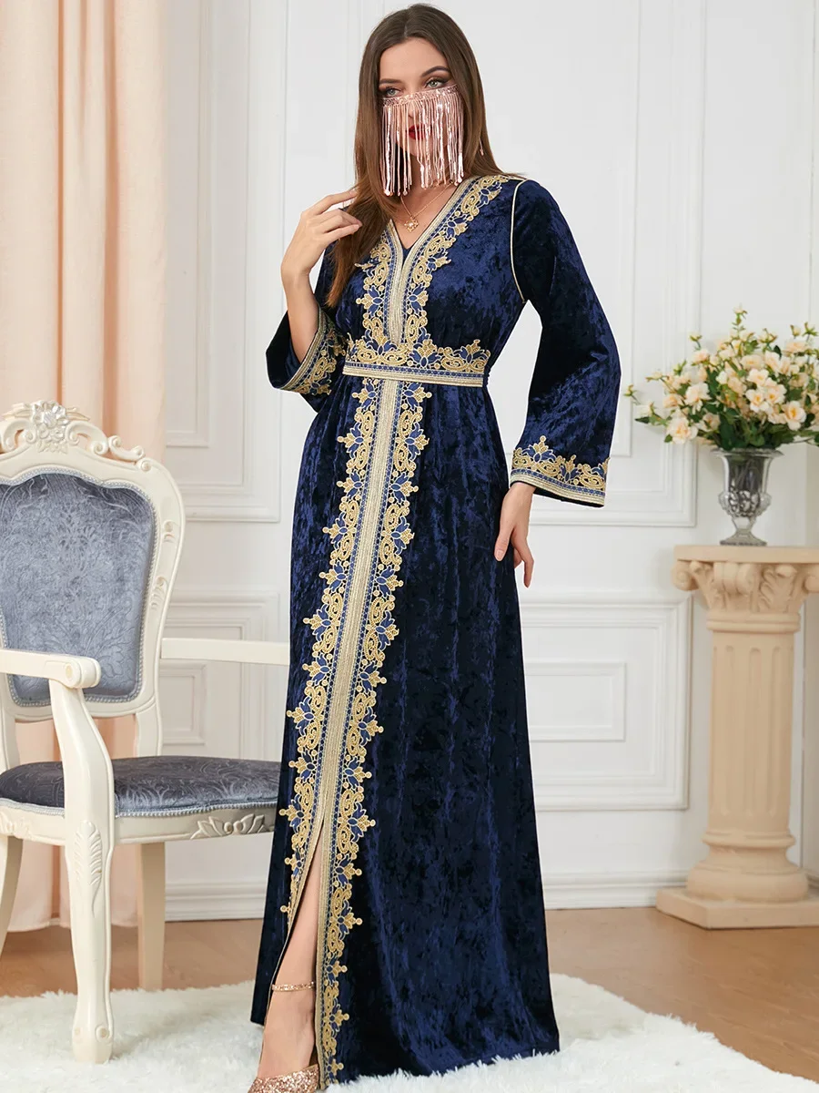 Autumn Winter Thicken Velvet Muslim Dress Women Abaya Embroidery Split Morocco Party Dress Kaftan Turkey Arab Long Robe Vestidos