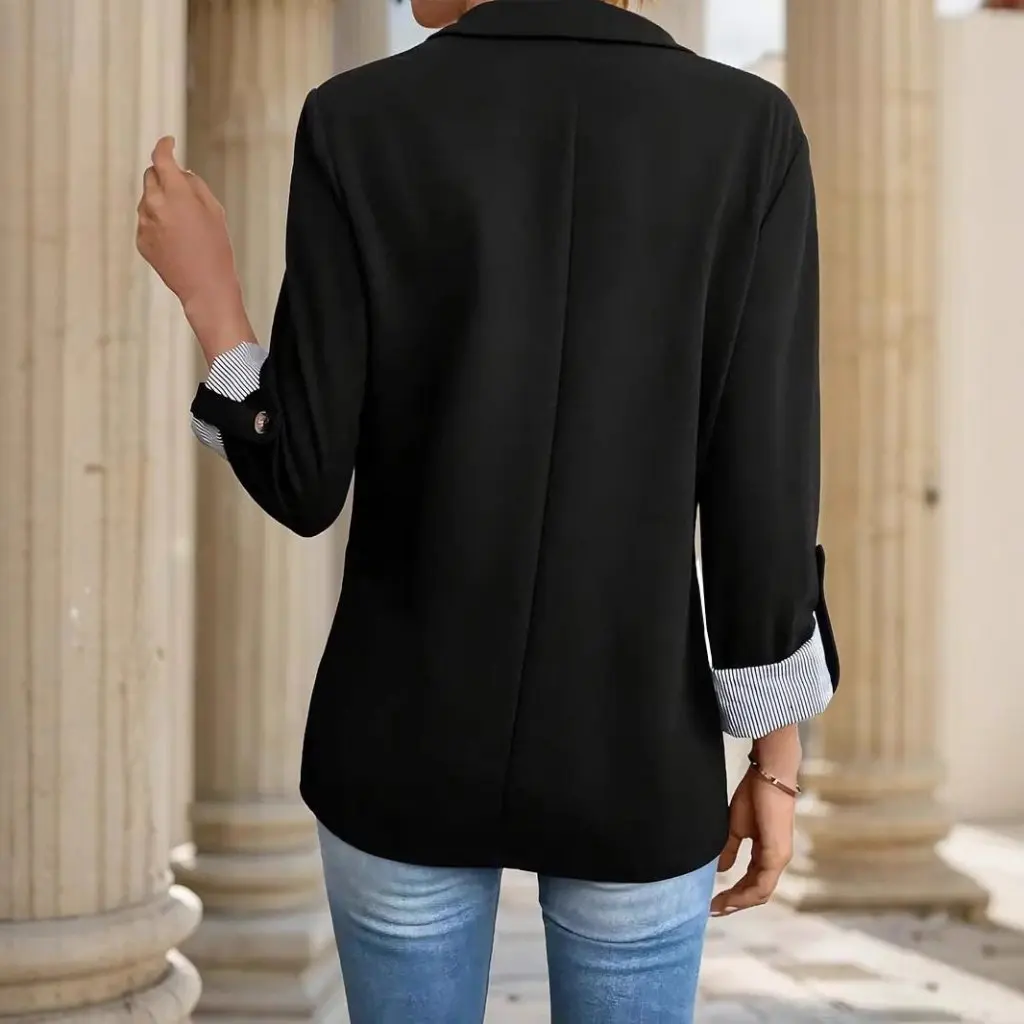 

Women's Slim-fit Button-Up Suit Jacket Casual Fashion European American Style Seven-point Sleeve Design