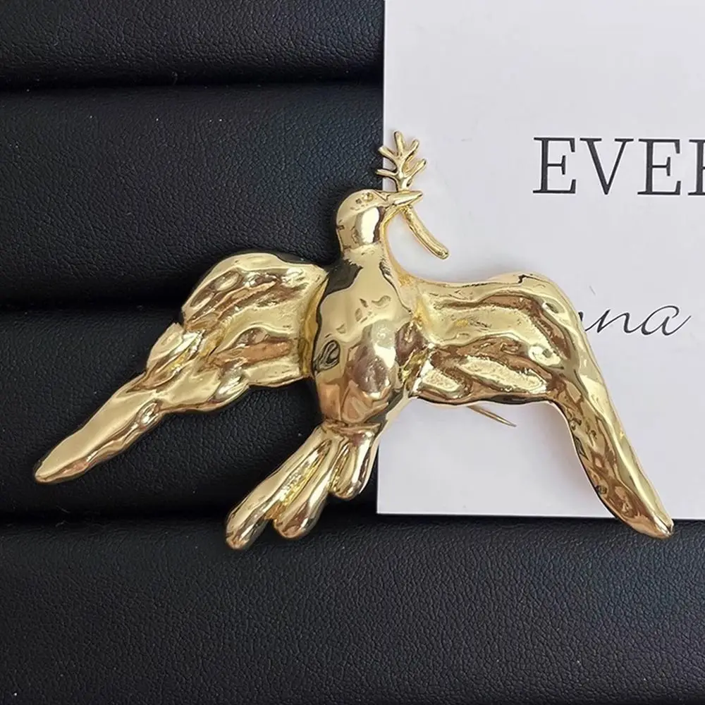 Party Gold-Plated Peace Dove Brooch Elegant Vintage Olive Branch Pin Retro Luxury Fashion Accessory for Women