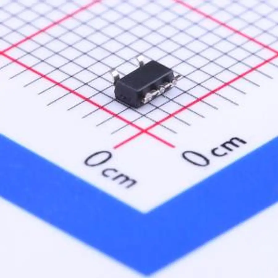 5PCS/LOT TLV3401IDBVR (Linear Comparators)