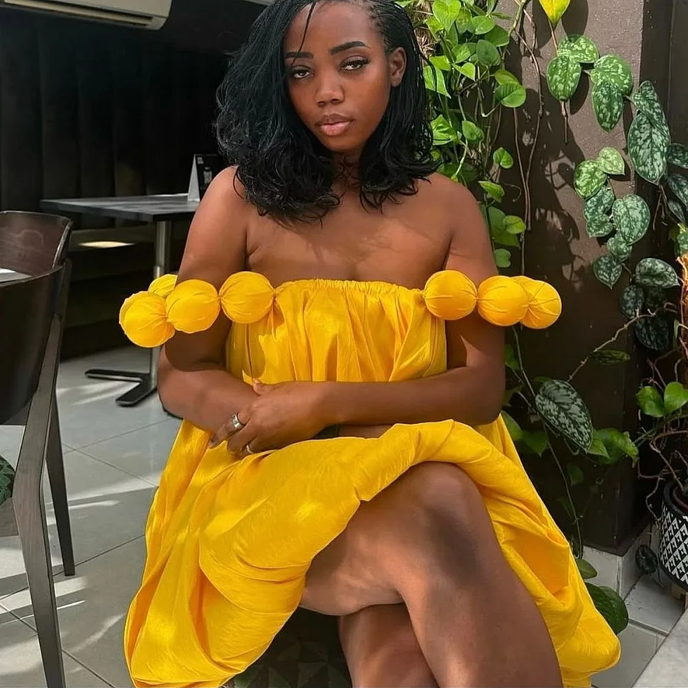 

Gold Short Cocktail Dresses With Round Shape Straps A Line Custom Made Yong Girls Sexy Birthday Dress