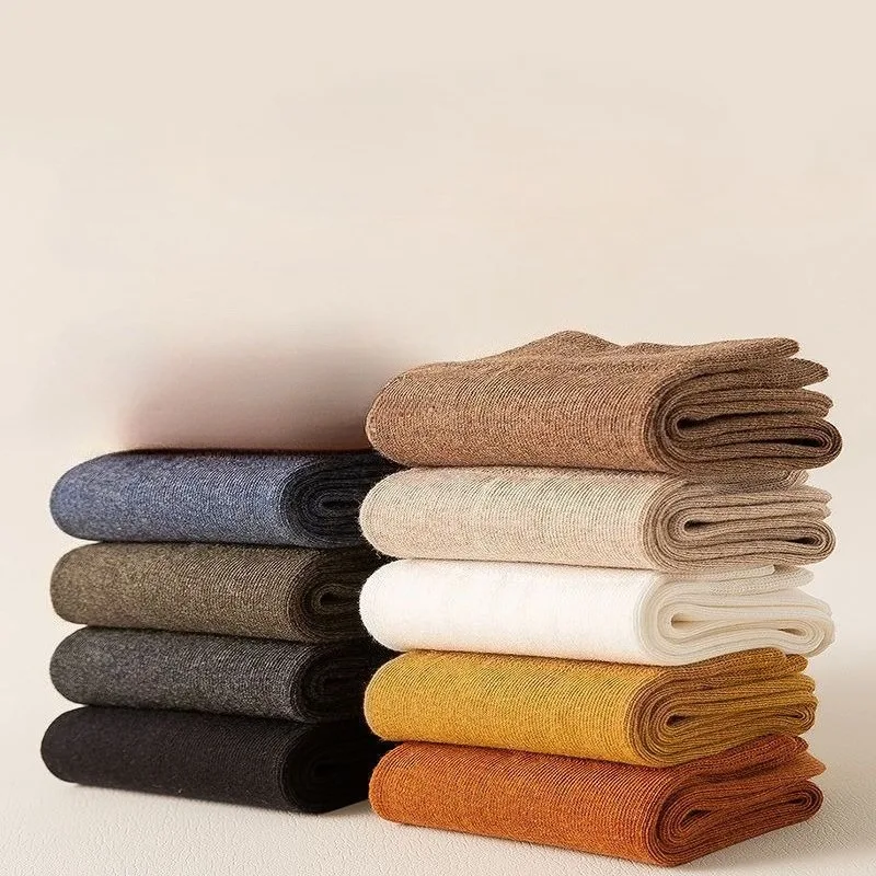 9 Paar Damen-Socken im Frühlings-Herbst-Stil, geruchshemmend, schweißabsorbierend, Retro-Mid-Tube-Damensocken, einfache, bequeme Freizeitsocken
