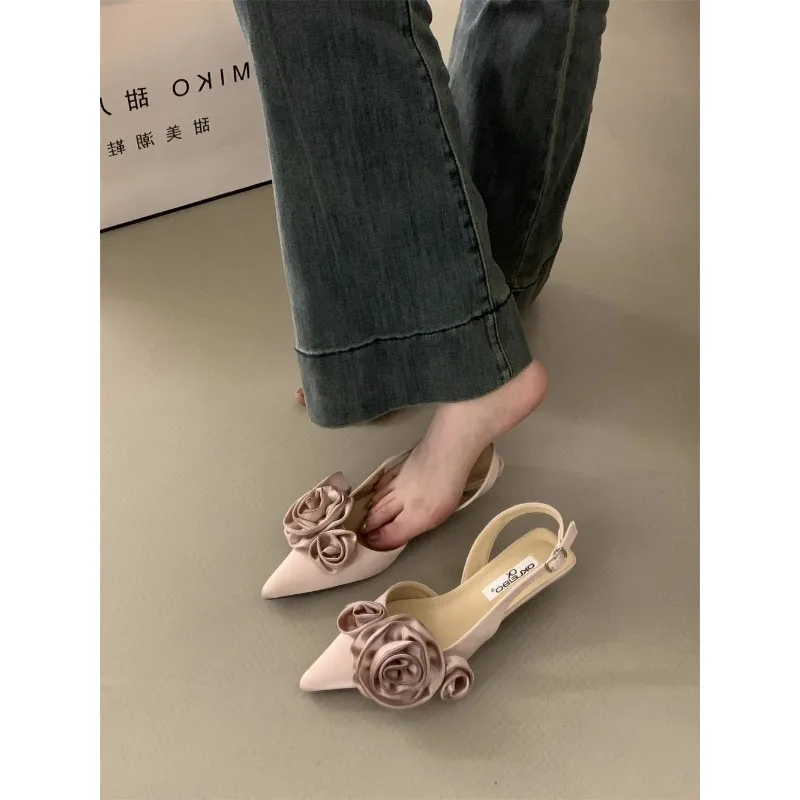 Tacones bajos con diamantes de imitación y decoración de flores para mujer, zapatos de vestir elegantes con punta puntiaguda, tacones con correa en