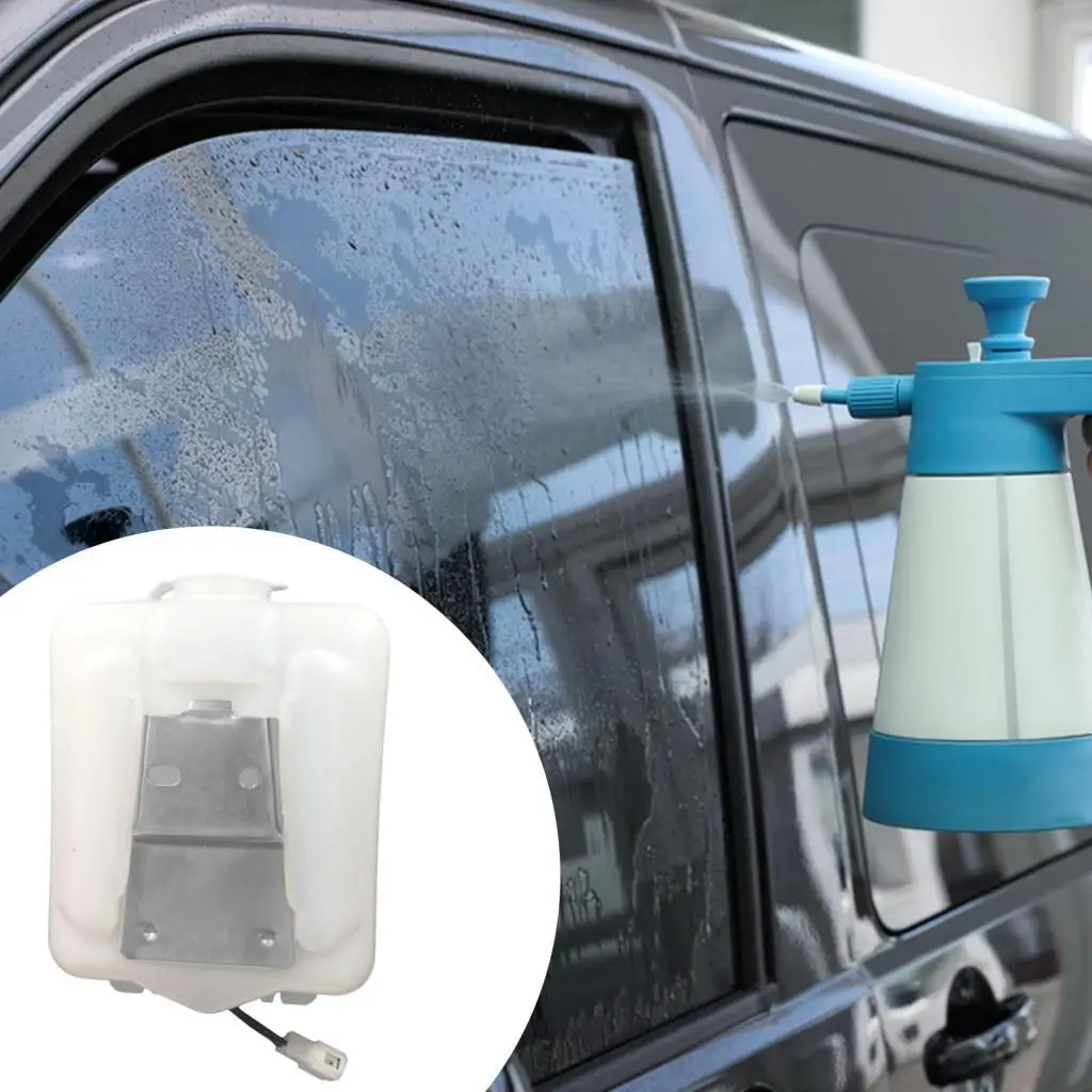 Car Windshield Washer Bottle Stable Characteristics Windscreen Clean Tool