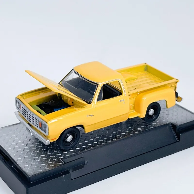 M2 1978 Simulated Alloy Static Car Model, Collectible Finished Product, Ornament,Brand New with Packaging, Men's Birthday Gift