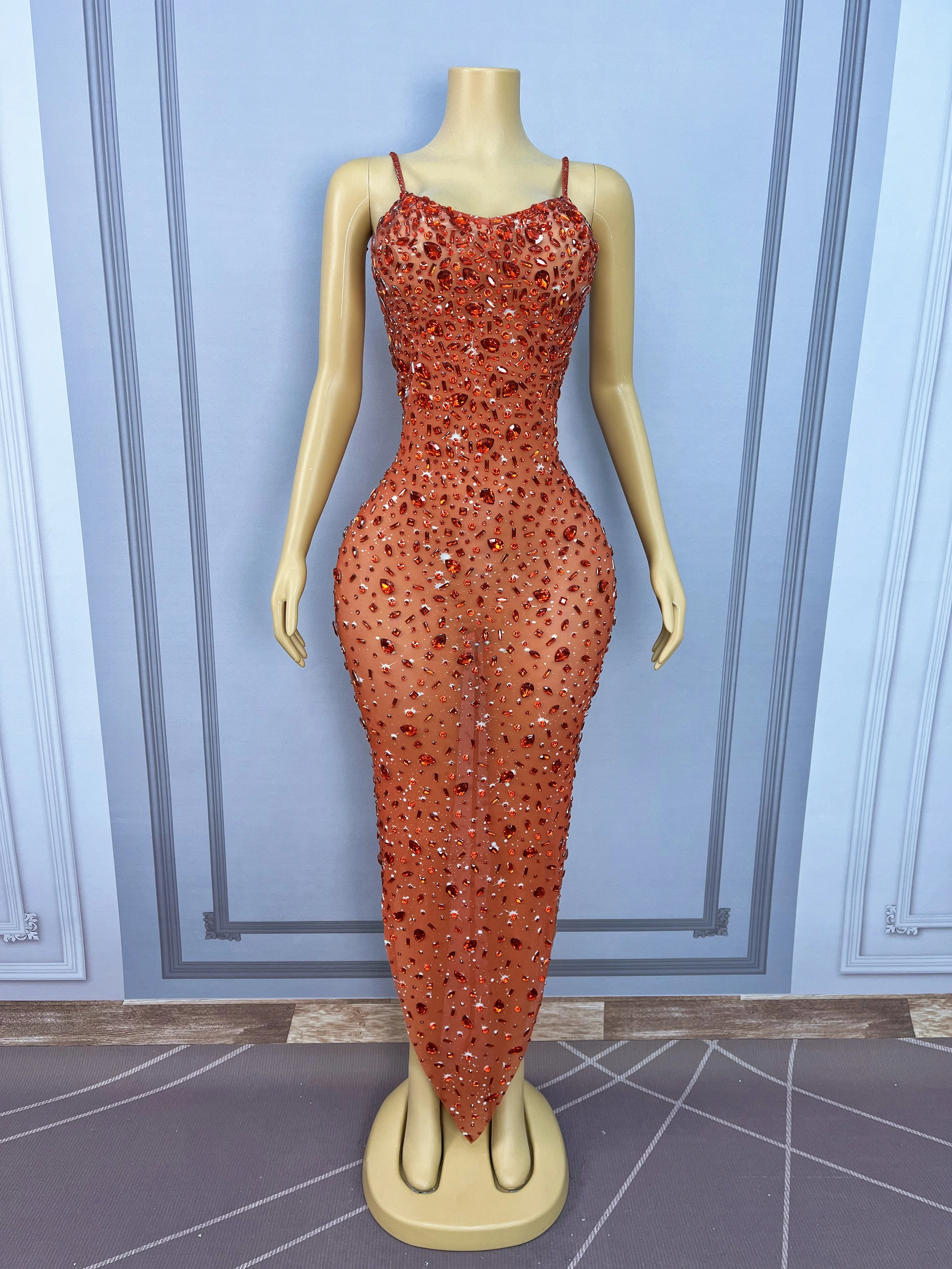 Abito da palcoscenico alla moda da donna Strass scintillanti Bretelle in rete Abito da sera Abito da festa Tappeto rosso Spettacolo Costume Xingshanshan