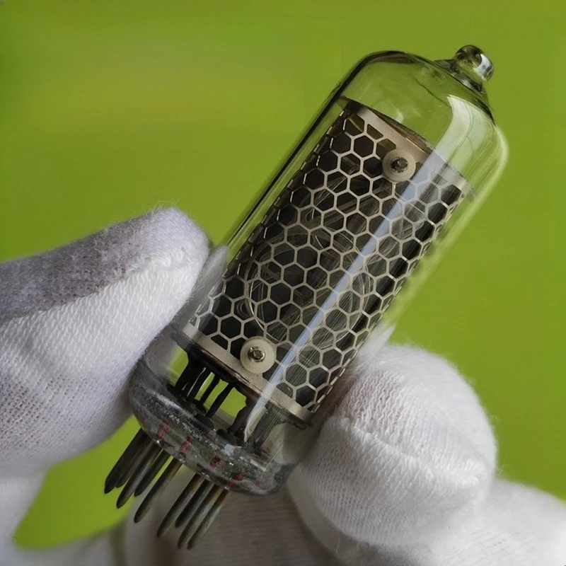 

Импортированная совершенно новая оригинальная коробка in8, советская электронная светящаяся трубка, часы «сделай сам», в наличии 12 в 14 в 18 в 8-2