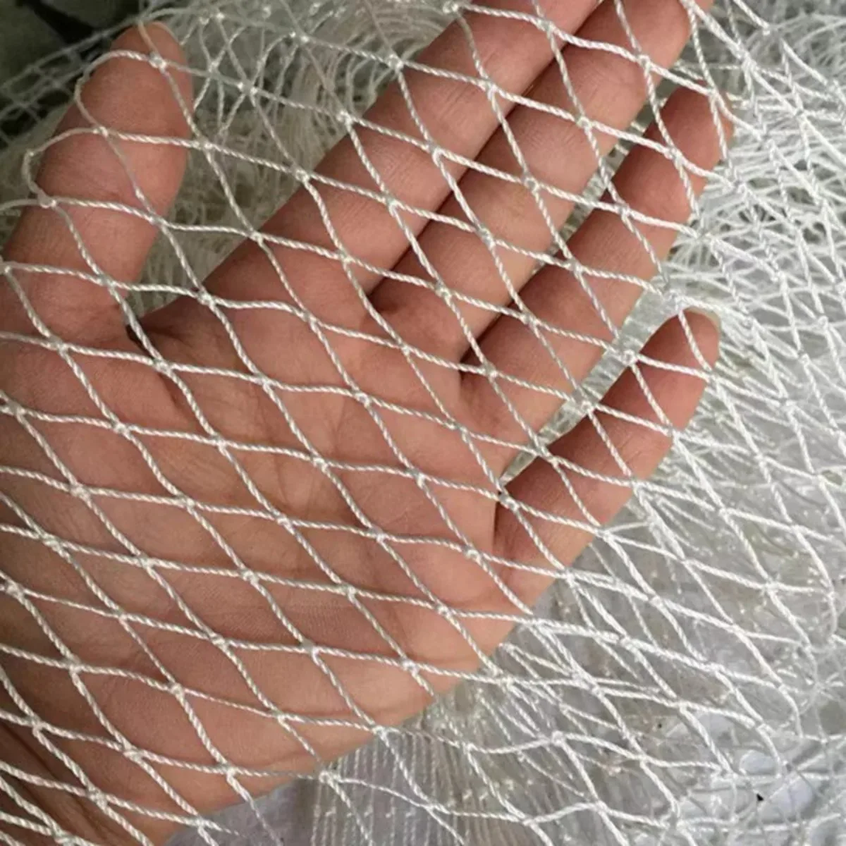 

Semi-finished Fishing Net Stake Net Breeding Net Crop Protection Net Balcony Isolation Multifunction Nylon Network Mesh 5mm-50mm