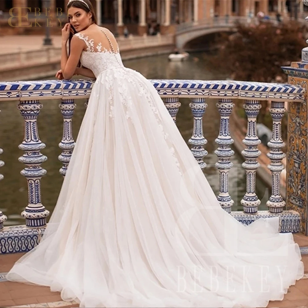 BEBEKEY Elegant Lace Wedding Dress Appliques A-Line Bride Gown Customized Wedding Party Gown Robe vestidos de novia