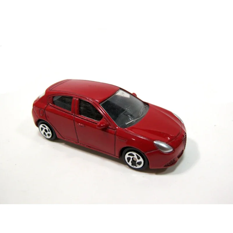 1/64 Scale Die-cast French Alfa Romeo Coupe Alloy Static Car Model