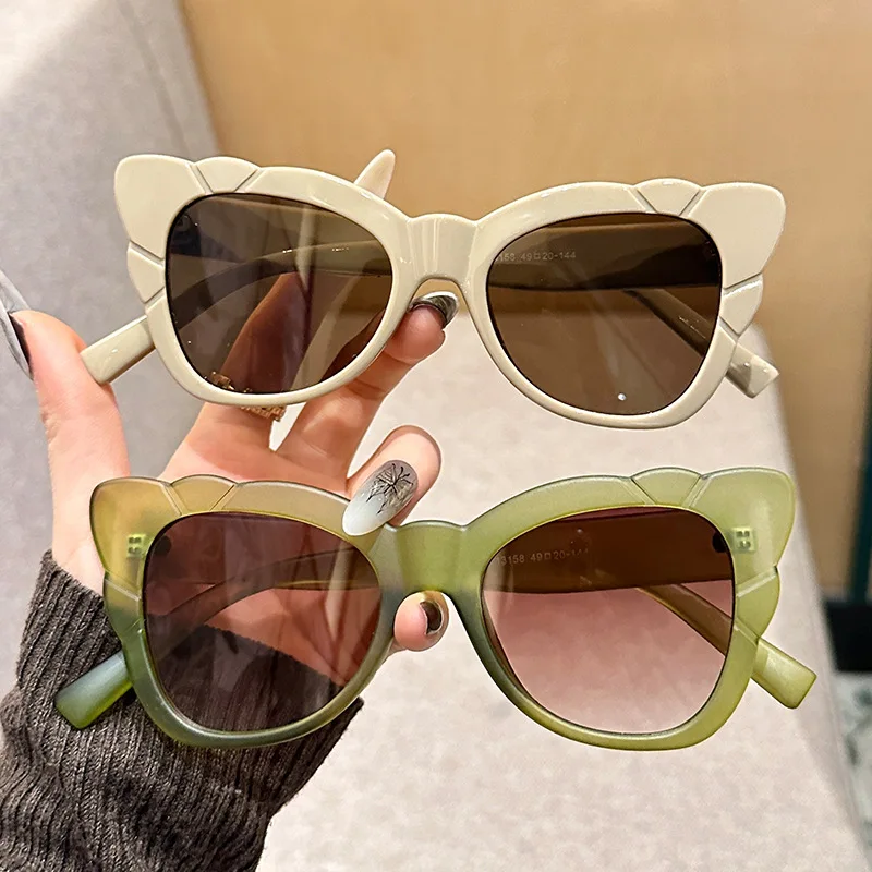 Fashion Square Sunglasses Cool Women Vintage Luxury Brand Design Cat Eye Sun Glasses Men UV400 Shades Ladies Oculos De Sol