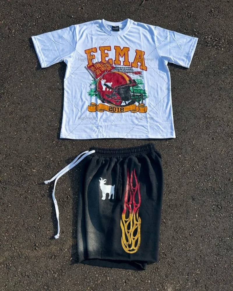 Nuovo Hip-Hop Trendy Streetwear Abito da uomo in due pezzi American Retro Harajuku T-shirt grafica Punk gotico Fiamma Pantaloncini casual larghi