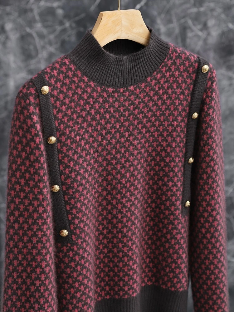 

Повседневный вязаный свитер в университетском стиле из вельвета с геометрическим цветовым блоком, полувысоким воротником и декоративными нашивками на плечах, базовый L-размер