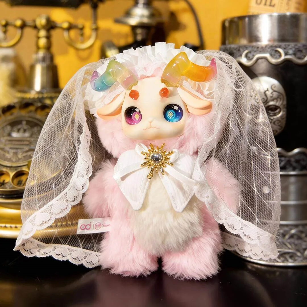 

Cute Genuine Fecoco Victo Ria Sheep Series Vinyl Face Plush Blind Box Anime Figure Collection Mode Bag Decoration Keychain Toy