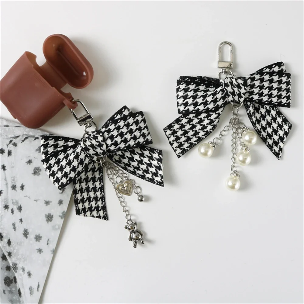 Black White Lattice Bowknot Keychain Pearl Heart Link Chain Keyring Tassel Metal Bear Car Trinket Handbag Pendant Accessorie