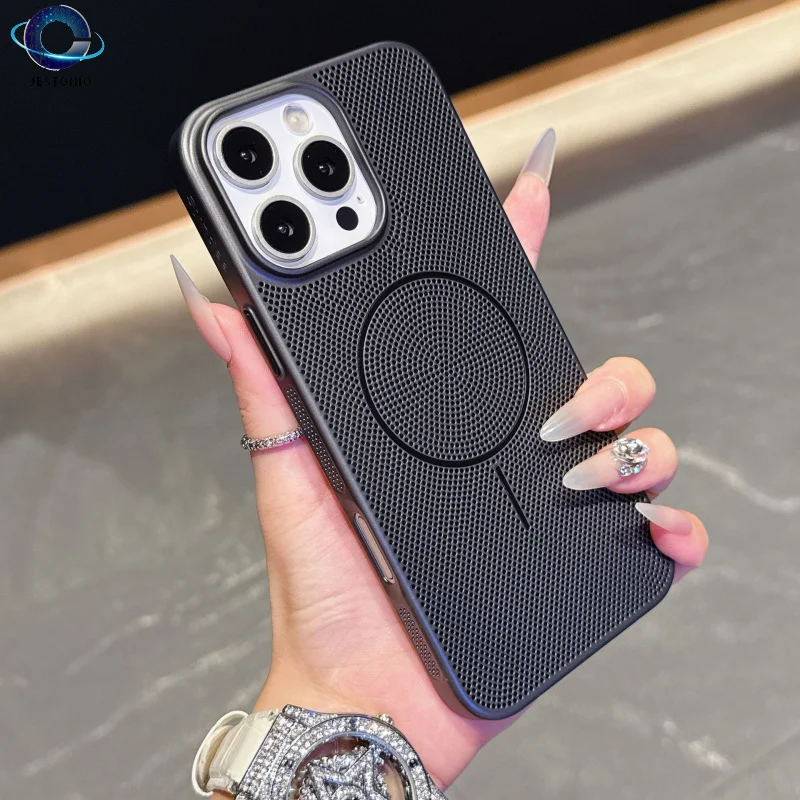 

New electroplated heat dissipation magnetic phone case suitable for 17 16 15 14 13 12 11 Pro Max Plus, anti drop metal paint