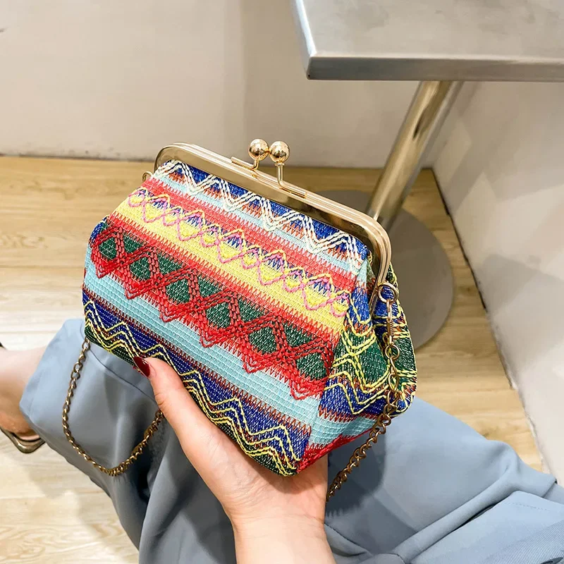 

Spring New Straw Woven Bag Mini Shell Clip Bag Shoulder Messenger Chain Bag Women Fashion Beach Straw Woven Bag Clutch
