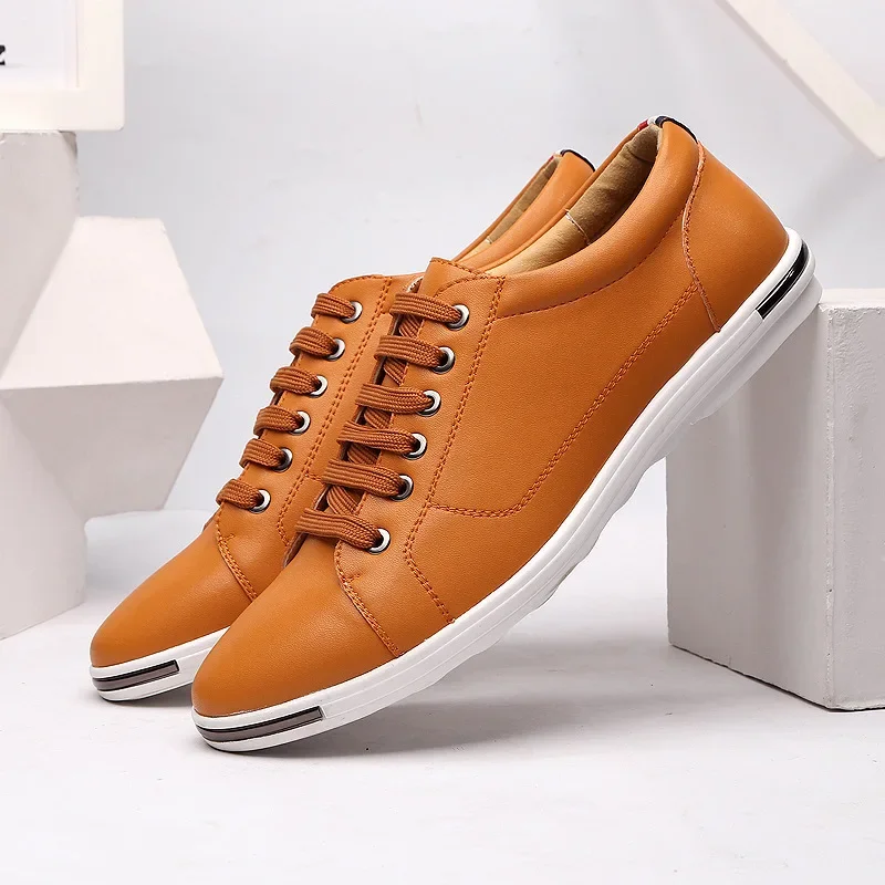 Zapatos de tablero para hombre de Color sólido de gran tamaño a la moda, zapatos para caminar al aire libre de diseñador para primavera y otoño, zapatillas de deporte de cuero con encaje para hombre