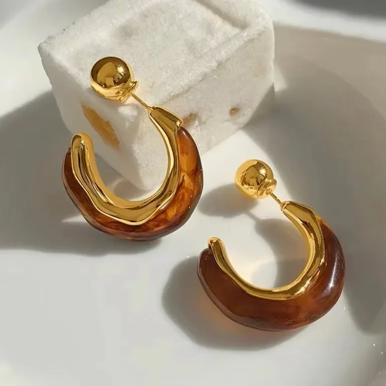 Vintage Metal Amber C-shape Earrings for Womens Gold Plated Vintage Luxury Anillos Lady Korean Fashion Temperament Jewelry Gifts